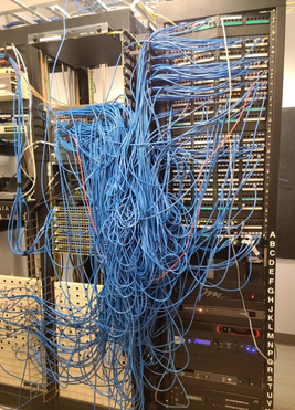 cable mgmt idea (before).png cable mgmt idea (before).png