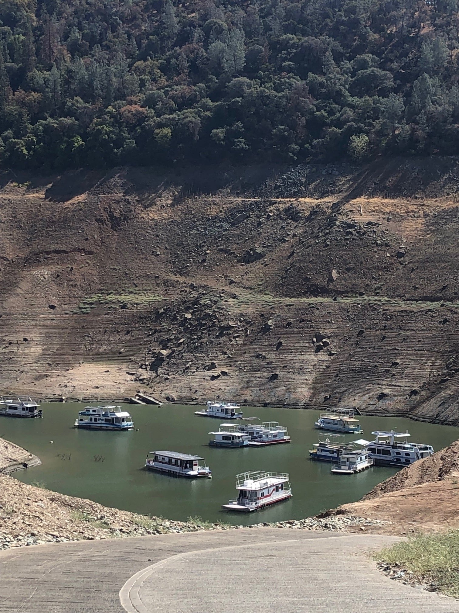 water_low_water_in_calif.jpg water_low_water_in_calif.jpg